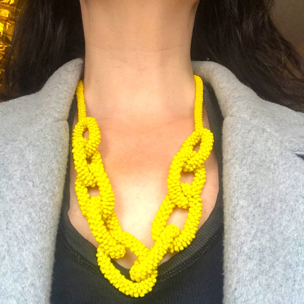 Hand-beaded necklace from Rwanda - Picture 3 of 3